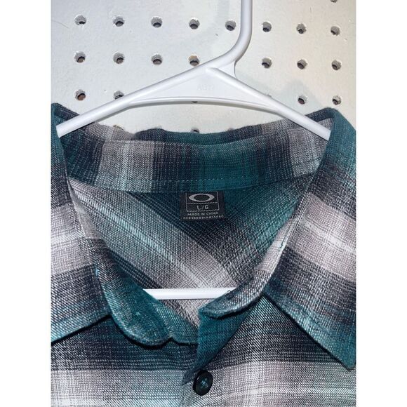 Carhartt force button down shirt - Picture 5 of 5